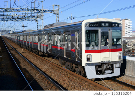 京王7000系　7728F　復刻臙脂帯 135316204