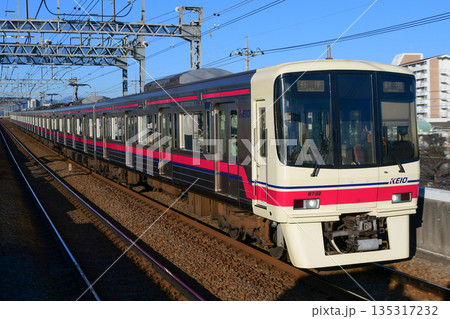 京王8000系8732Fボルスタレス台車編成 135317232