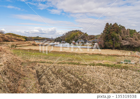 明日香村の田園風景 奈良県 明日香村の田園風景 奈良県 135319338