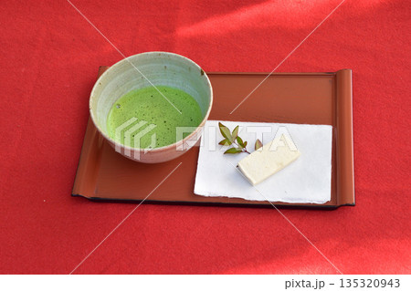 抹茶 和菓子 緋毛氈 抹茶 和菓子 緋毛氈 135320943