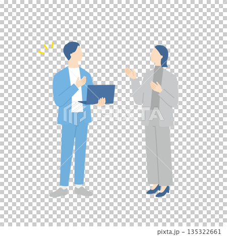 立って話し合い問題解決するビジネスパーソンたち 135322661