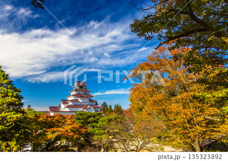 【福島県_会津若松市】晩秋の鶴ヶ城 10月 11月 【福島県_会津若松市】晩秋の鶴ヶ城 10月 11月 135323892
