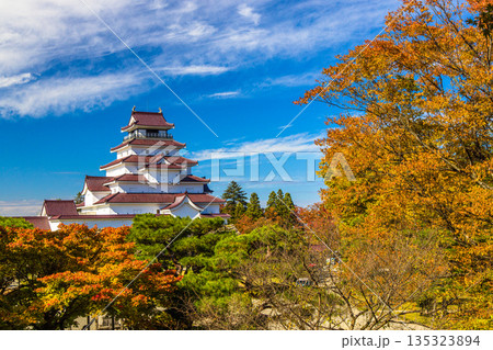 【福島県_会津若松市】晩秋の鶴ヶ城 10月 11月 【福島県_会津若松市】晩秋の鶴ヶ城 10月 11月 135323894