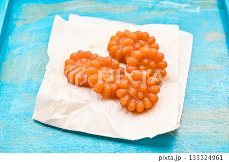 韓国伝統菓子　薬菓 135324961