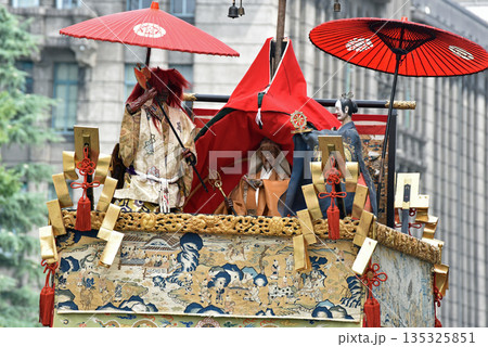 祇園祭り　山鉾巡行　役行者山 135325851