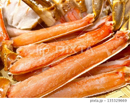 ふるさと納税返礼品のズワイガニ解凍16 135329669