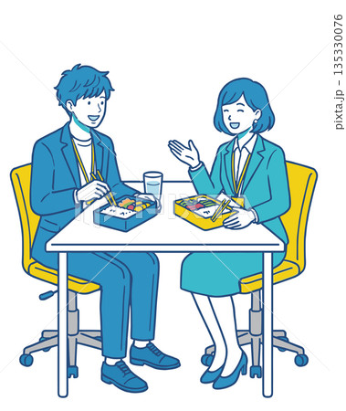 ランチをしながら会話するビジネスパーソンのイラスト｜社内コミュニケーションのイメージ 135330076