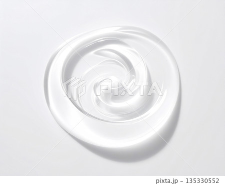 透明ジェルのテクスチャ｜スキンケア美容液のとろみ・白背景のミニマル素材 135330552