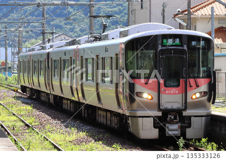 ［JR-V］伯備線227系Urara（岡山⇔新見） 135333126