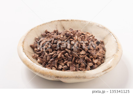 ［ペルー産　カカオ］カカオニブ 135341125