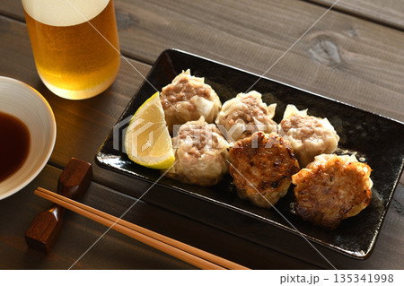 焼きシウマイ 135341998