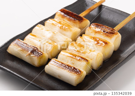 ねぎ 串焼き ねぎ 串焼き 135342039