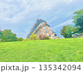 フランス・マルセイユの傾く家 135342094