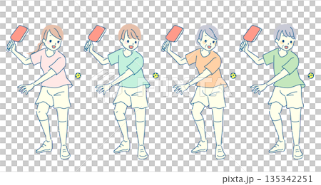 ピックルボールを楽しむ老若男女のイラストセット ピックルボールを楽しむ老若男女のイラストセット 135342251