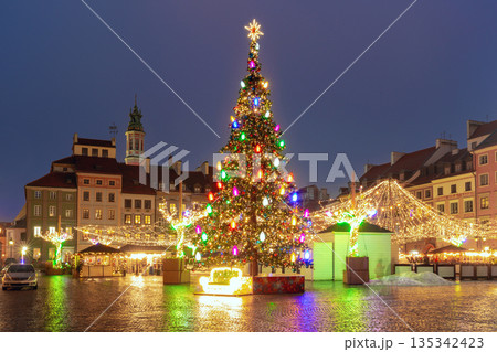 Old Town Market Square Warsaw Poland at Christmas 135342423