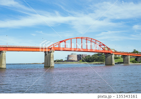茨城　海門橋と那珂川 135343161