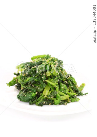 菜の花の胡麻和え　春の食べ物　明るい背景 135344001