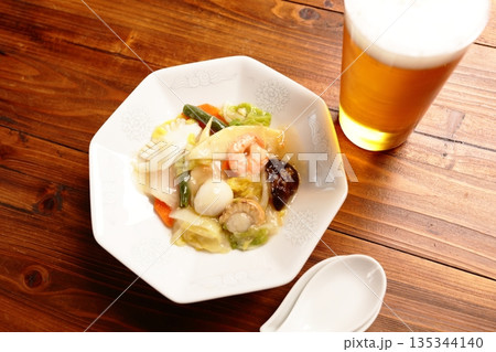 八宝菜とビール 135344140