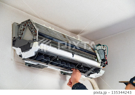 エアコンクリーニング業者 135344243