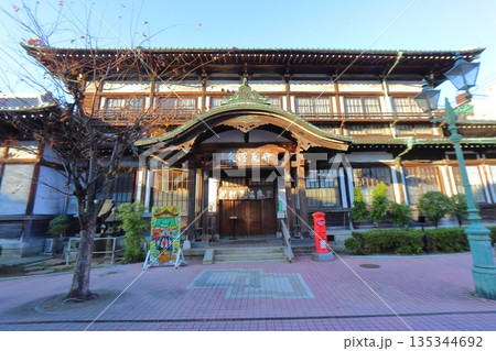 竹瓦温泉正面玄関（大分県別府市） 135344692