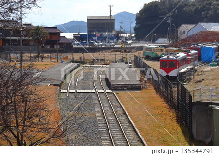 旧下津井電鉄の終着駅 下津井駅跡の遺構風景(岡山県 倉敷市 児島) 旧下津井電鉄の終着駅 下津井駅跡の遺構風景(岡山県 倉敷市 児島) 135344791