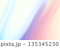 青、ピンク色系　ゆるやかなラインの抽象的背景 135345230