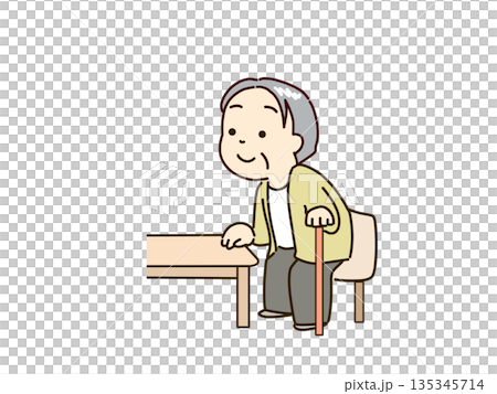 立ち上がる高齢者 立ち上がる高齢者 135345714