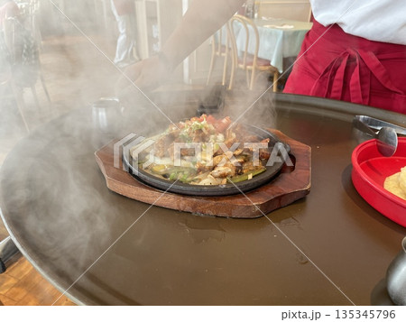 ステーキファヒータス 135345796