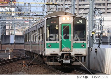【JR東日本】701系1500番台（東北本線：長町駅） 135349200