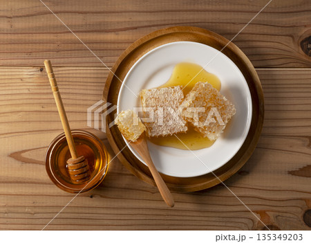 ハチミツとコムハニー 135349203