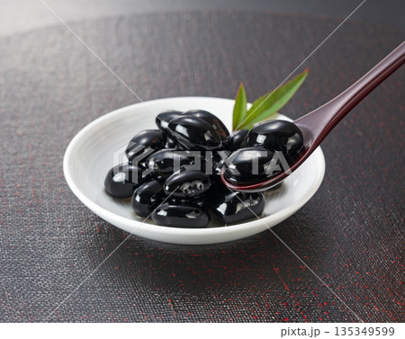 黒豆 135349599