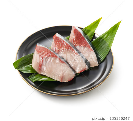 ブリの切り身 135350247