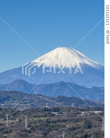 湘南平から見た富士山 135355181