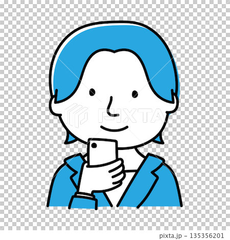 携帯電話を見ているスーツを着たショートカットの女性 135356201