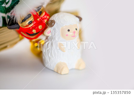 2027年賀　干支　羊 135357850