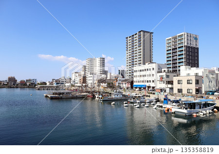 明石港 風景(兵庫県 明石市) 明石港 風景(兵庫県 明石市) 135358819