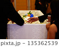 お別れの儀 135362539