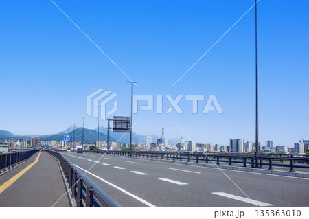 宗麟大橋と大分市街地 宗麟大橋と大分市街地 135363010