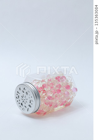 消臭剤, 消臭, 生活雑貨, 生活用品, 日常品, 生活, 日用品, ライフスタイル, 掃除, 匂い 135363084
