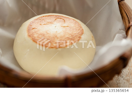 おやき　信州の郷土料理 135365654