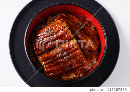 おいしい鰻丼 135367259