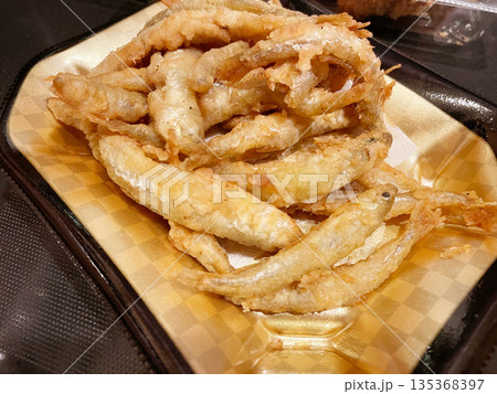 ワカサギの唐揚げ 135368397
