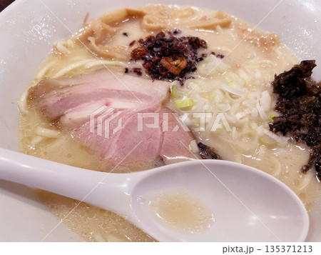 鶏白湯ラーメン 鶏白湯ラーメン 135371213