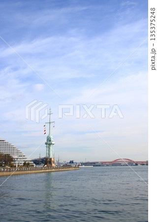 旧神戸港信号所と神戸港の風景 旧神戸港信号所と神戸港の風景 135375248