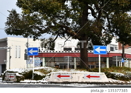 鳥取市街地の環状交差点_07 135377385