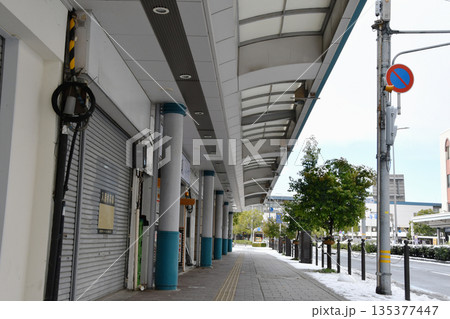 鳥取市街地の商店街_15 135377447