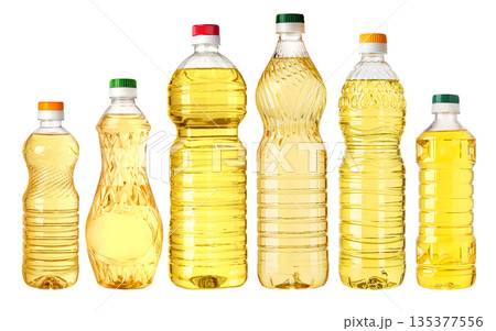 Cooking oil varieties in plastic bottles on transparent background 135377556