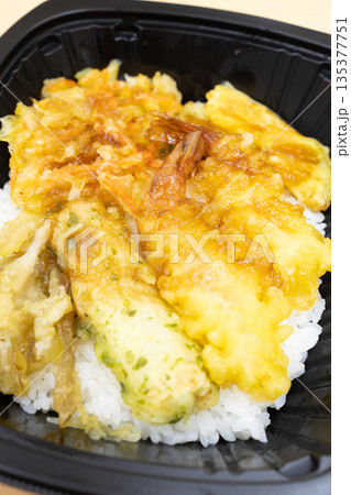 おいしい天重弁当 135377751