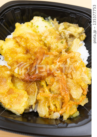 おいしい天重弁当 135377753