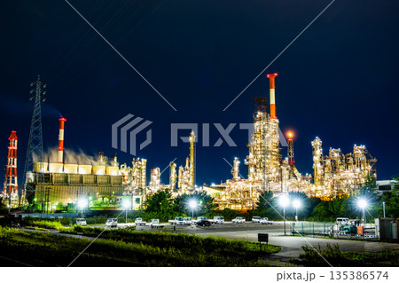 三重 四日市の工場夜景（塩浜町） 135386574